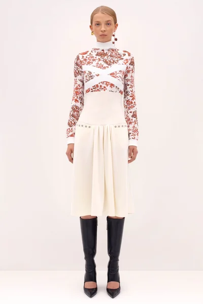 Look 13